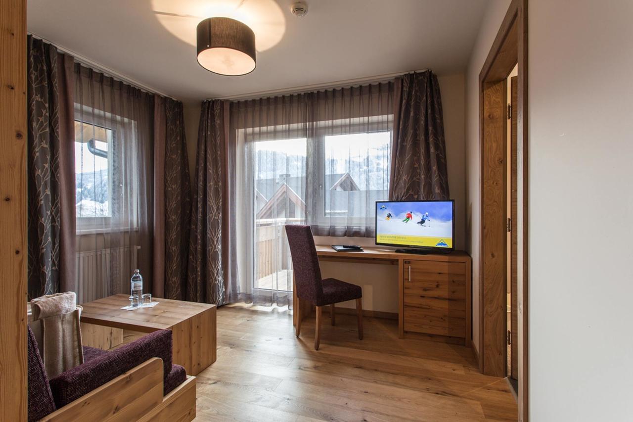 פיס Hotel Bergblick 4 Sterne Superior מראה חיצוני תמונה