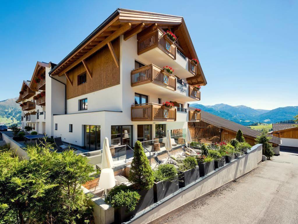 פיס Hotel Bergblick 4 Sterne Superior מראה חיצוני תמונה